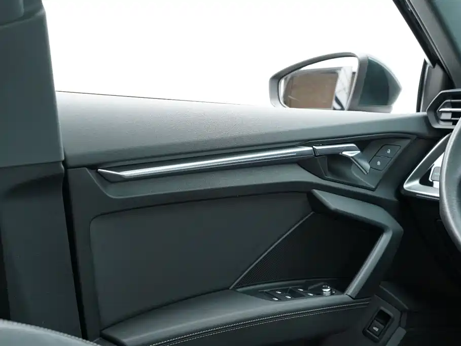 Audi A3 2023 facelift Sportback 35 TFSI stylish and sporty купить на сайте DeffCars