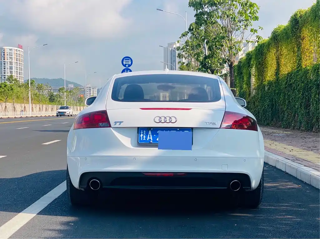 Audi TT 2011 TT Coupe 2.0TFSI купить на сайте DeffCars