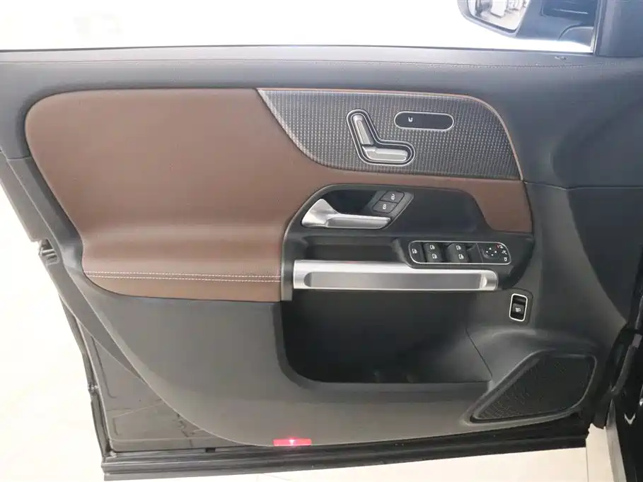 Mercedes-Benz GLB 2020 facelift GLB 200 fashion model купить на сайте DeffCars