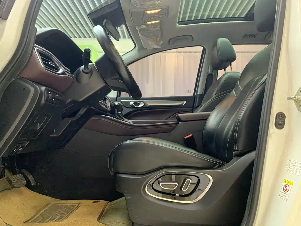 Trumpchi M6 2021 PRO 270T DCT Exclusive Edition купить на сайте DeffCars