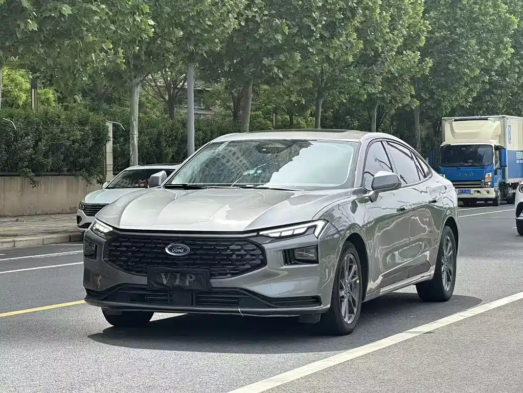 Mondeo 2025 2.0T EcoBoost Luxury купить на сайте DeffCars