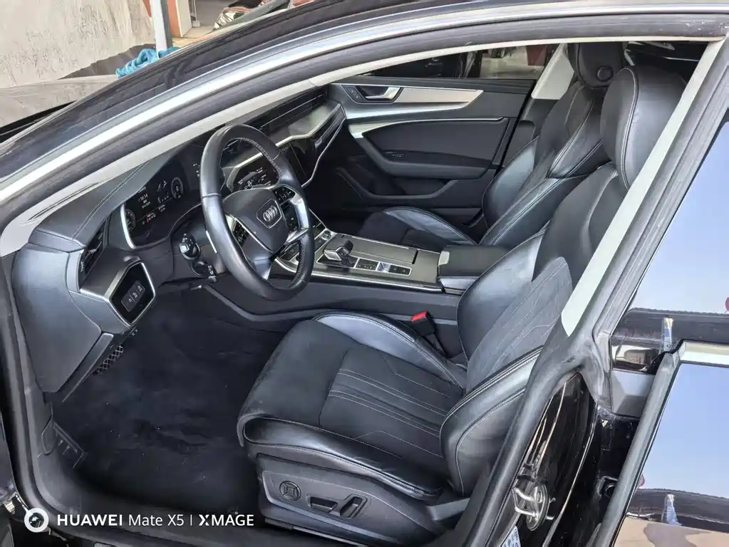 Audi A7L 2024 45TFSI S-line Dream-Building Crystal Package купить на сайте DeffCars