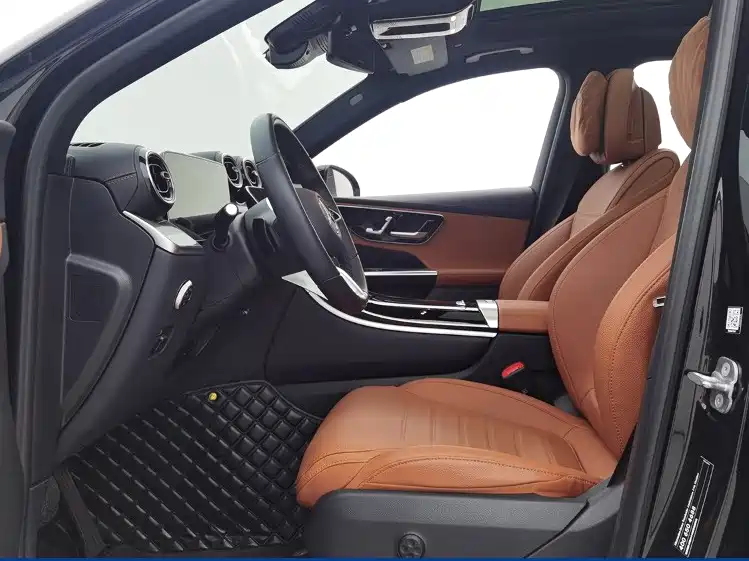 Mercedes-Benz GLC 2023 GLC 260 L 4MATIC Dynamic 7-seater купить на сайте DeffCars