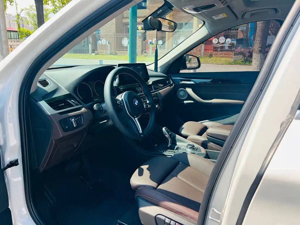 BMW X1 2022 sDrive20Li Fashion Model купить на сайте DeffCars