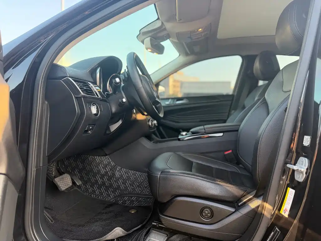 Mercedes-Benz GLE Coupe 2015 GLE 320 4MATIC Coupe SUV купить на сайте DeffCars