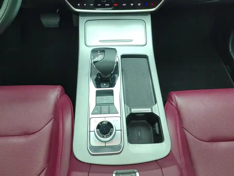 Jietu X70 PLUS 2023 model 1.5T DCT Ziqiang PRO+ 5 seats купить на сайте DeffCars