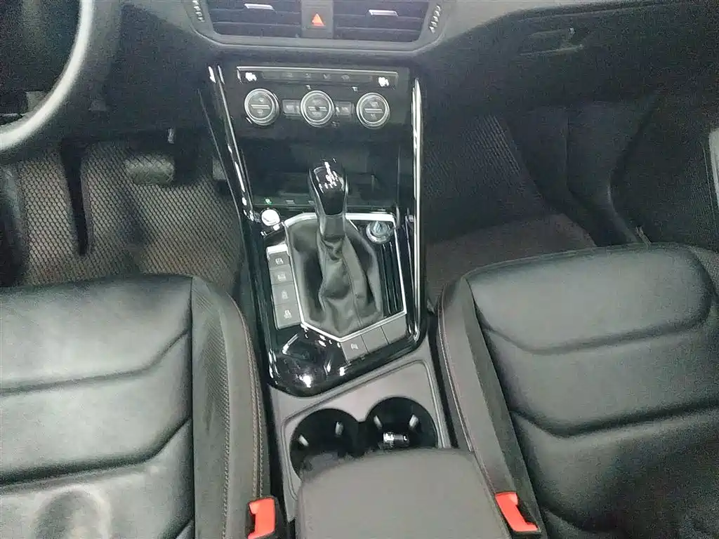 Tanyue 2019 330TSI two-wheel drive luxury model, National VI купить на сайте DeffCars