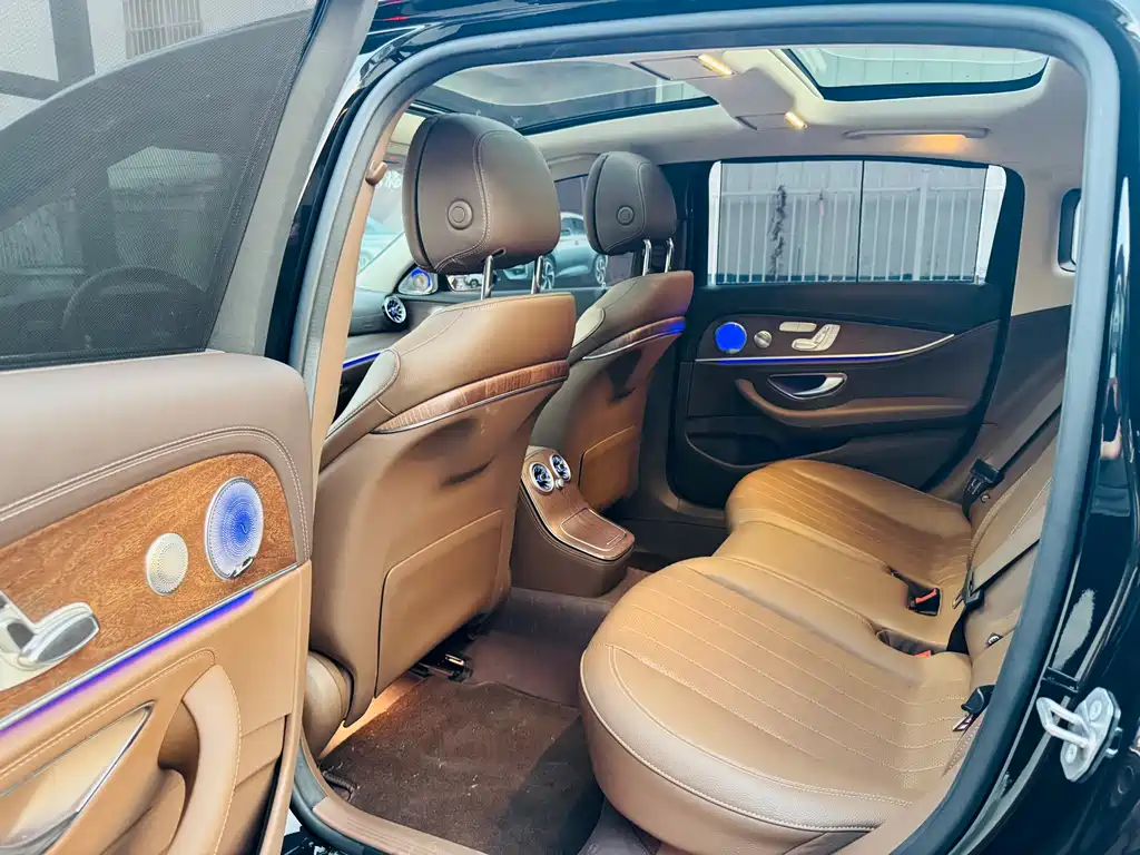 Mercedes-Benz E-Class 2023 E 300 L Luxury Model купить на сайте DeffCars