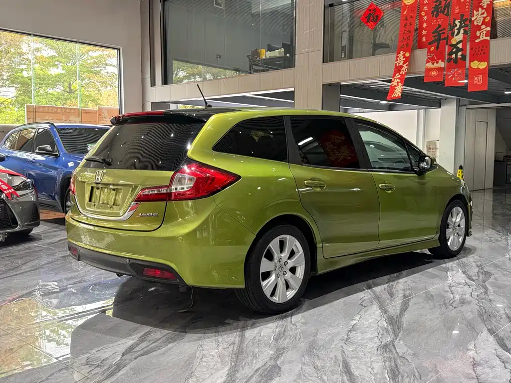 Jade 2016 1.8L automatic comfort elite version 5 seats купить на сайте DeffCars