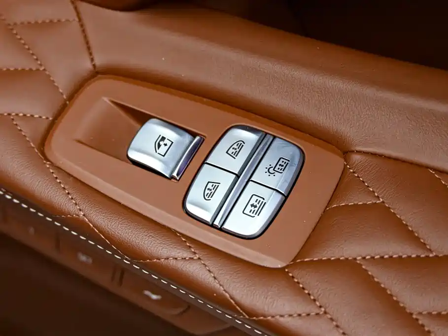 BMW 7 Series 2019 facelift 740Li xDrive Executive M Sports Package купить на сайте DeffCars