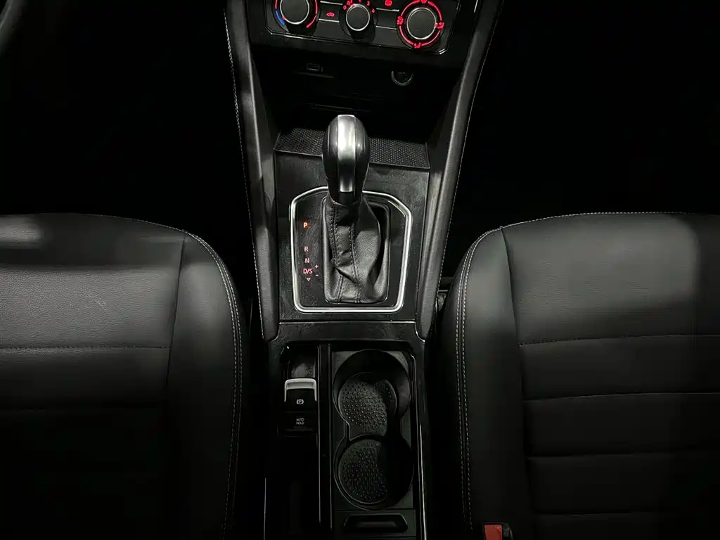 Jetta VS7 2023 280TSI automatic aggressive version купить на сайте DeffCars