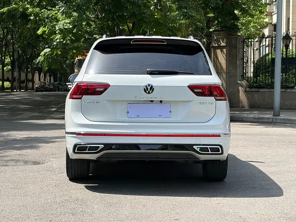Tiguan L 2024 Outstanding Model 330TSI Automatic Two-wheel Drive R-Line Longyao Edition купить на сайте DeffCars