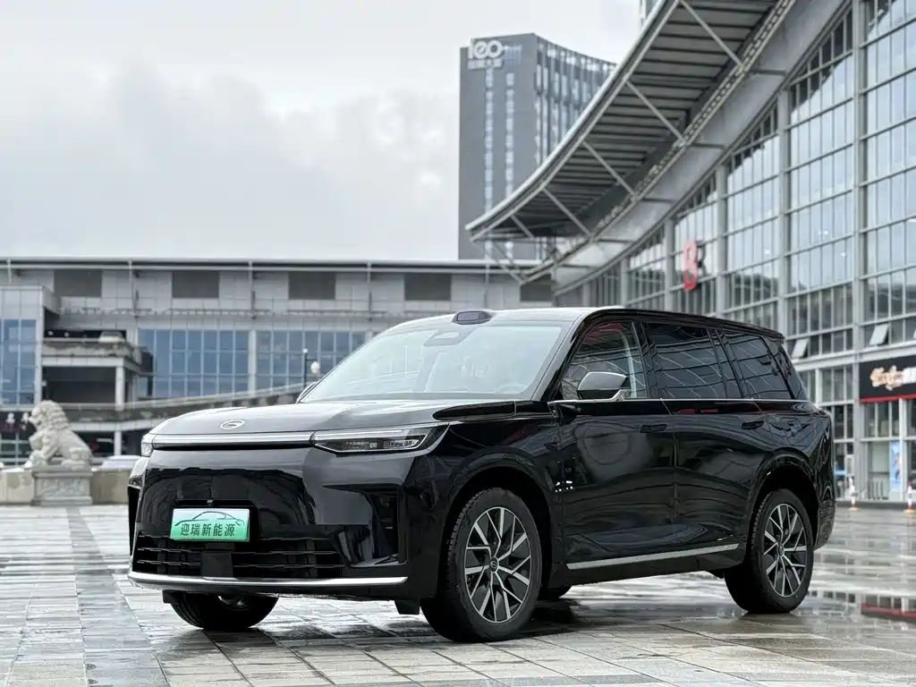 Trumpchi longs for S9 2025 model Qiankun Max 6 seats купить на сайте DeffCars