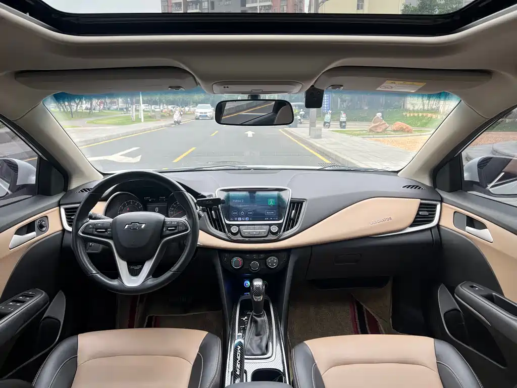 Cruze 2022 320 Automatic Sunroof Edition купить на сайте DeffCars