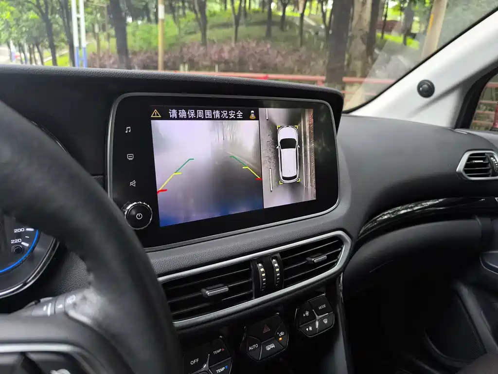 Trumpchi GS4 2018 235T Automatic Two-Wheel Drive Deluxe Edition купить на сайте DeffCars