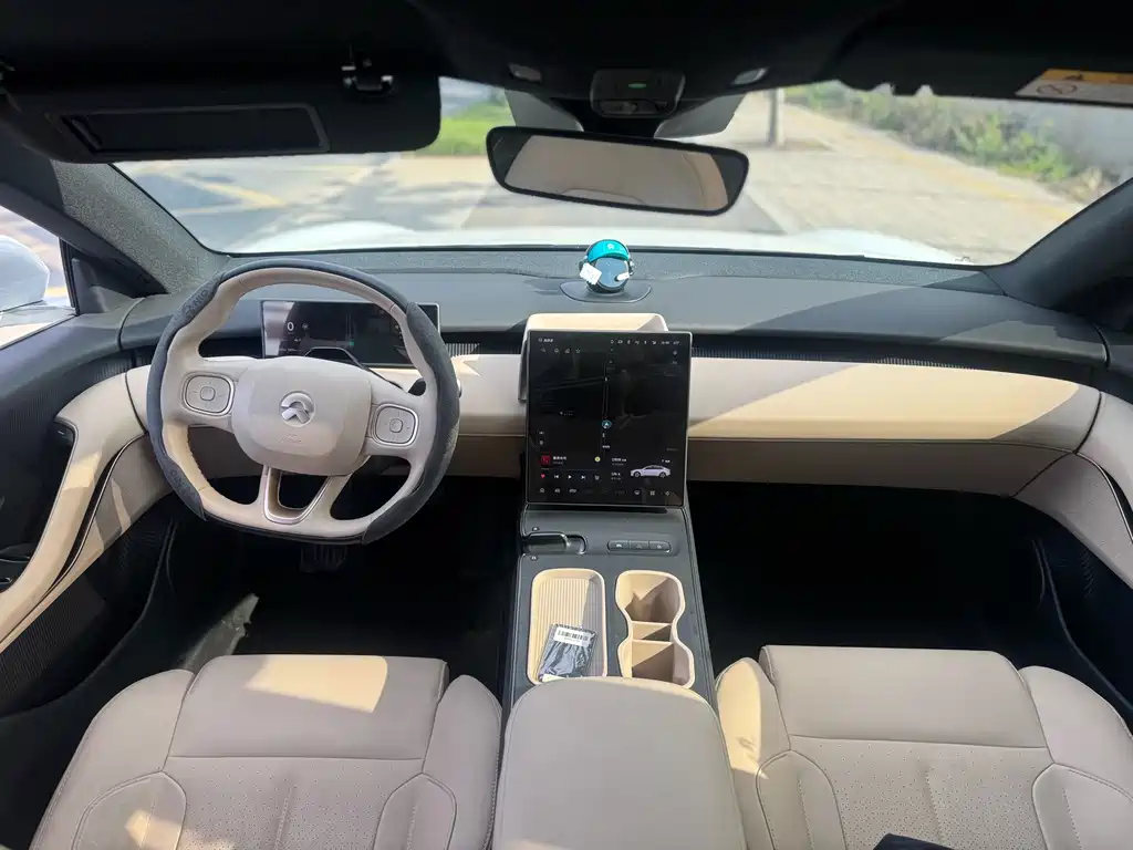 NIO ET5 2024 model 100kWh купить на сайте DeffCars
