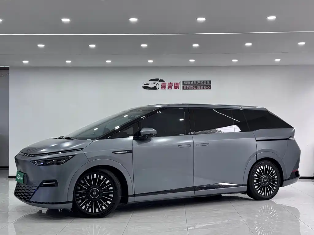 Xpeng X9 2025 pure electric starship version купить на сайте DeffCars