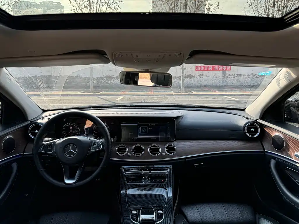 Mercedes-Benz E-Class 2016 E 200 L купить на сайте DeffCars