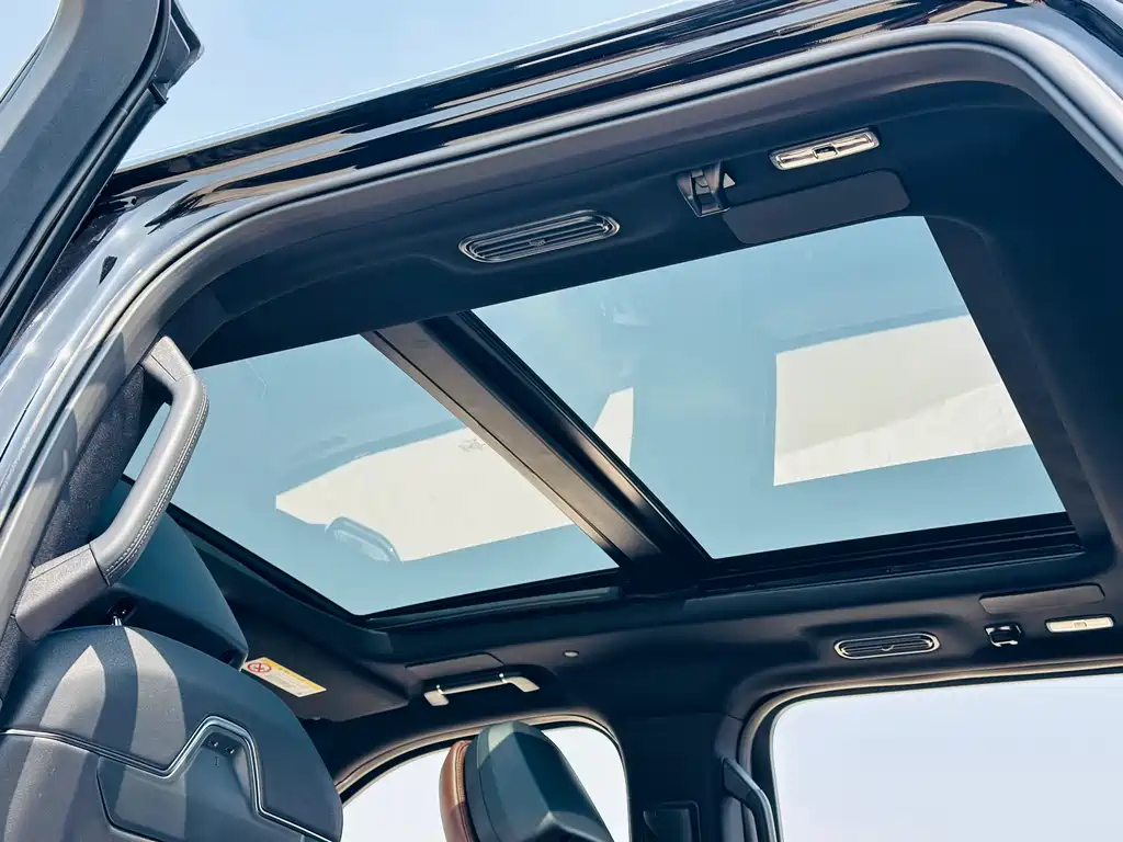 Navigator 2025 3.5T President Edition купить на сайте DeffCars
