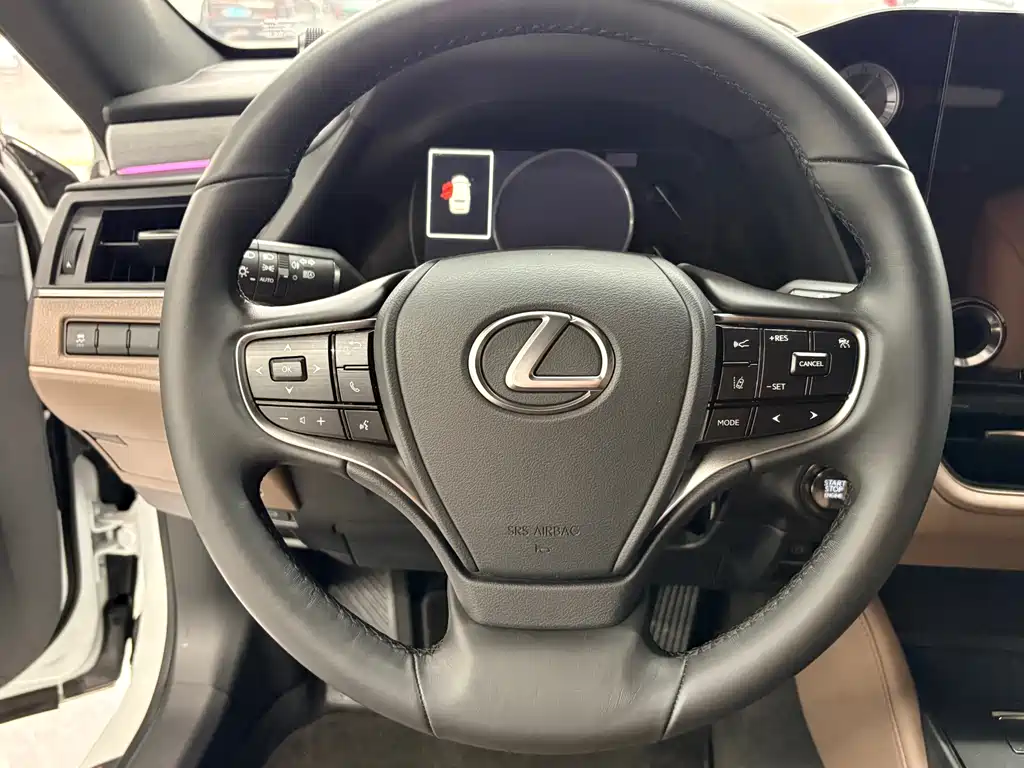 Lexus ES 2025 200 Premium Edition купить на сайте DeffCars