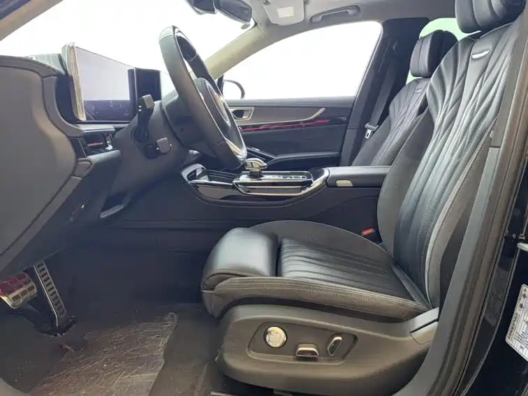 Hongqi H9 2024 2.0T Qichang Private Fashion Edition купить на сайте DeffCars