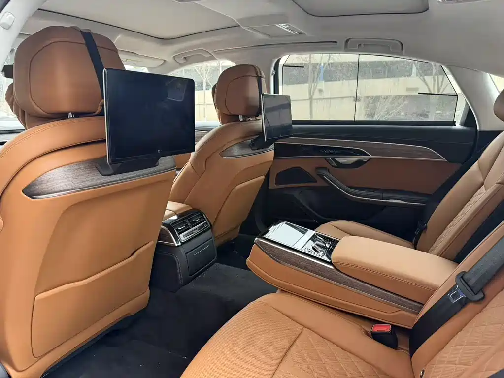 Audi A8 2023 A8L 55 TFSI quattro flagship model купить на сайте DeffCars