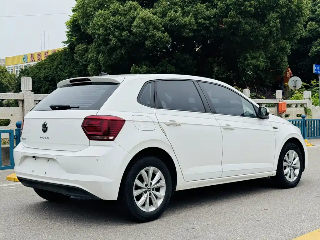 Polo 2021 Plus 1.5L Automatic Panoramic Enjoyment Edition купить на сайте DeffCars