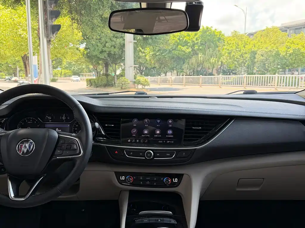 Regal 2021 552T Elite купить на сайте DeffCars