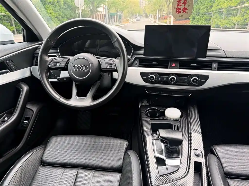 Audi A4L 2022 40 TFSI Fashionable and Dynamic купить на сайте DeffCars