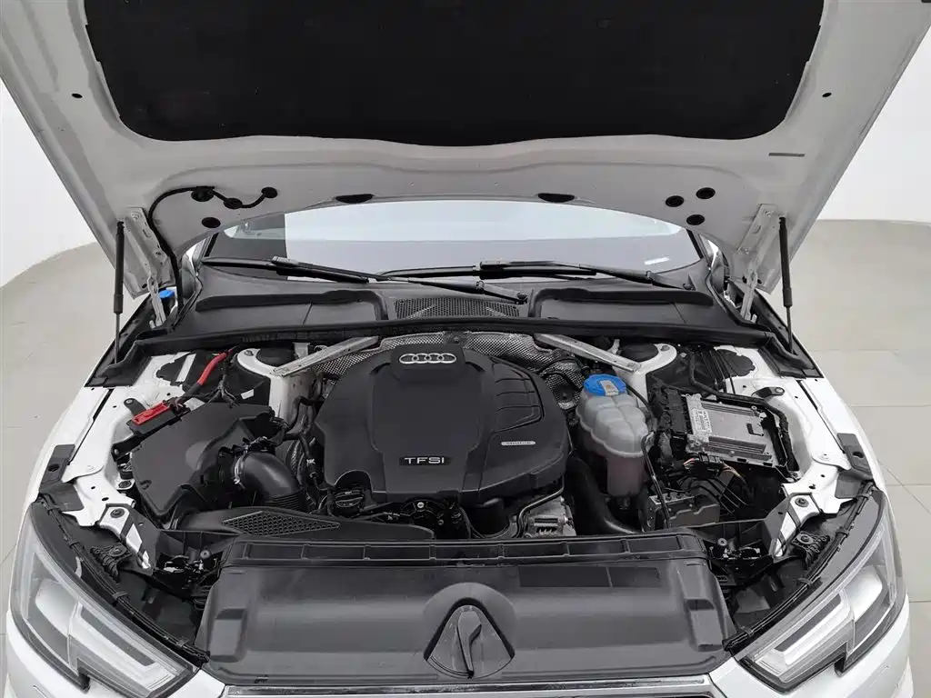 Audi A4L 2019 40 TFSI Fashion Type National V купить на сайте DeffCars