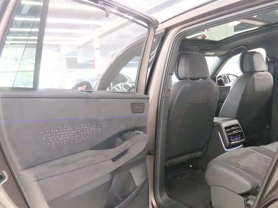 Touron 2025 Touron Pro 450TSI four-wheel drive peak version купить на сайте DeffCars