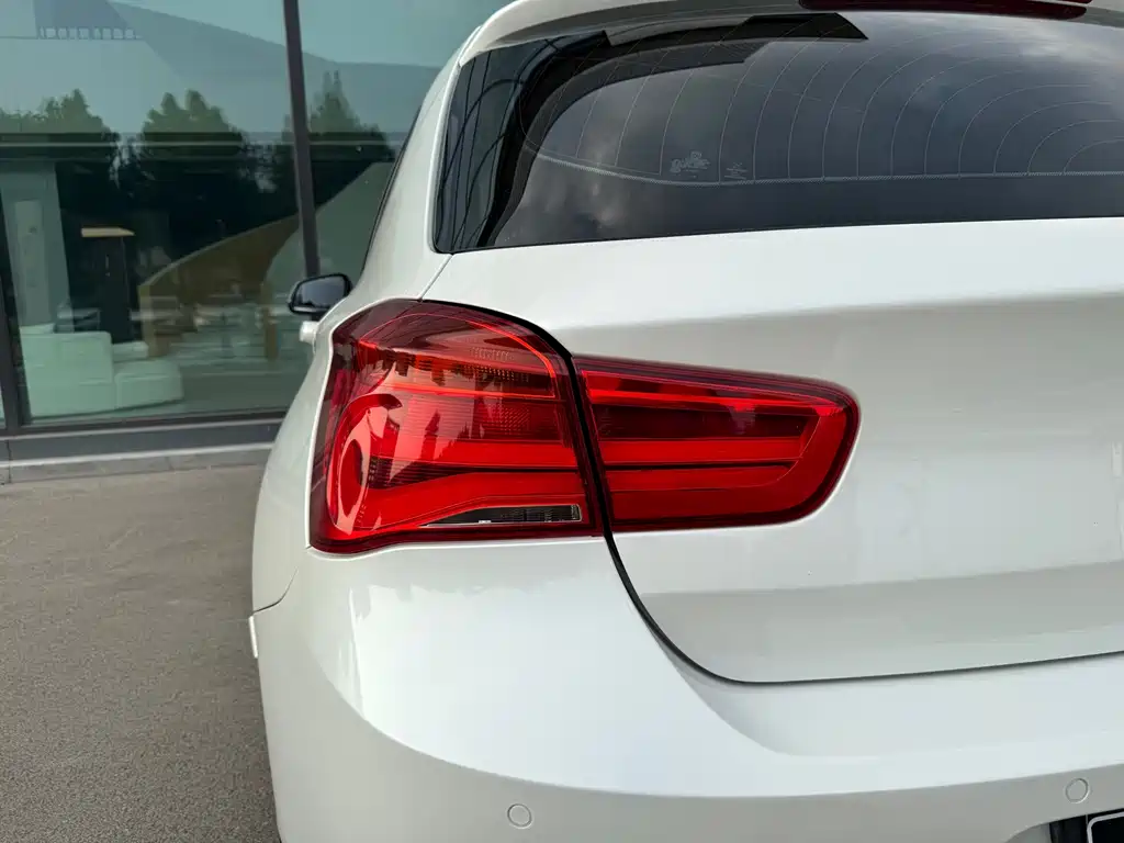 BMW 1 Series imported 2016 118i leading model купить на сайте DeffCars