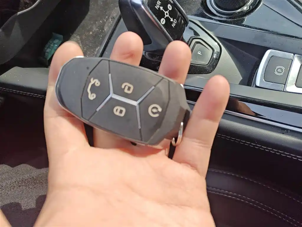 Lynk & Co 03 2022 2.0TD DCT Pro купить на сайте DeffCars