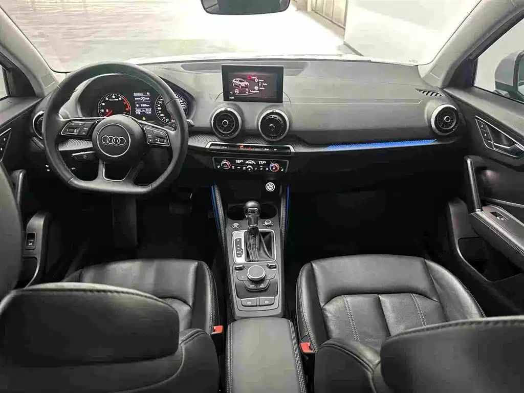 Audi Q2L 2022款 35 TFSI 时尚动感型 купить на сайте DeffCars