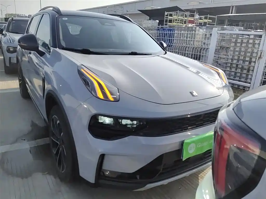 Lynk & Co 01 2023 1.5TD EM-F AM купить на сайте DeffCars
