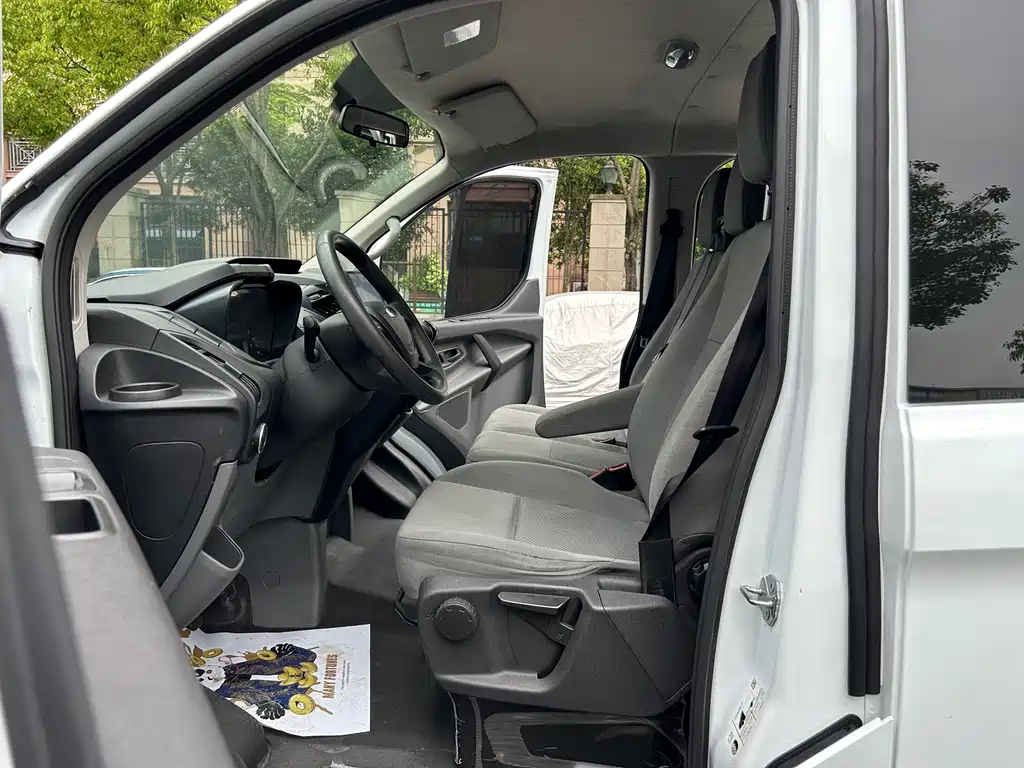 Transit 2019 2.0T diesel multi-functional commercial vehicle short-axle low-roof 6-seater National VI купить на сайте DeffCars