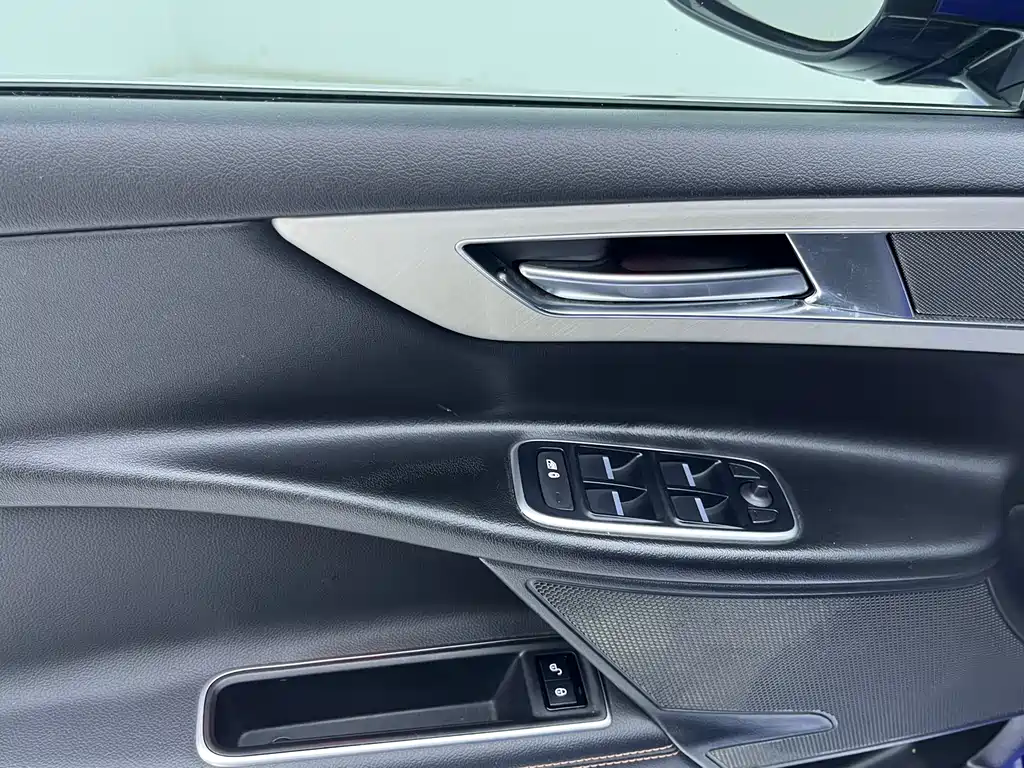 Jaguar XEL 2019 2.0T 200PS Luxury Edition купить на сайте DeffCars