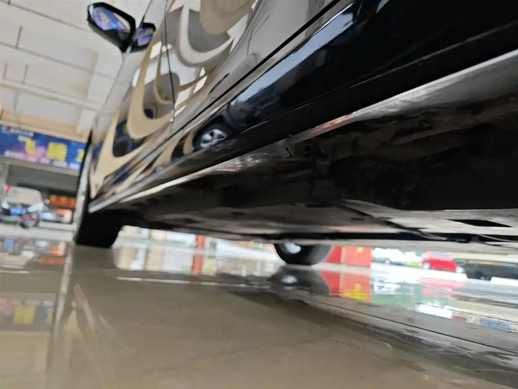 Camry 2018 2.5G Deluxe Edition купить на сайте DeffCars