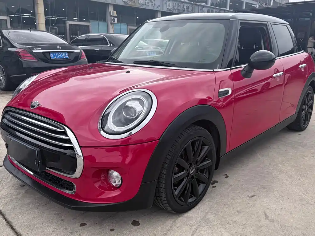 MINI 2018 1.5T COOPER Artist Five-Door Edition купить на сайте DeffCars