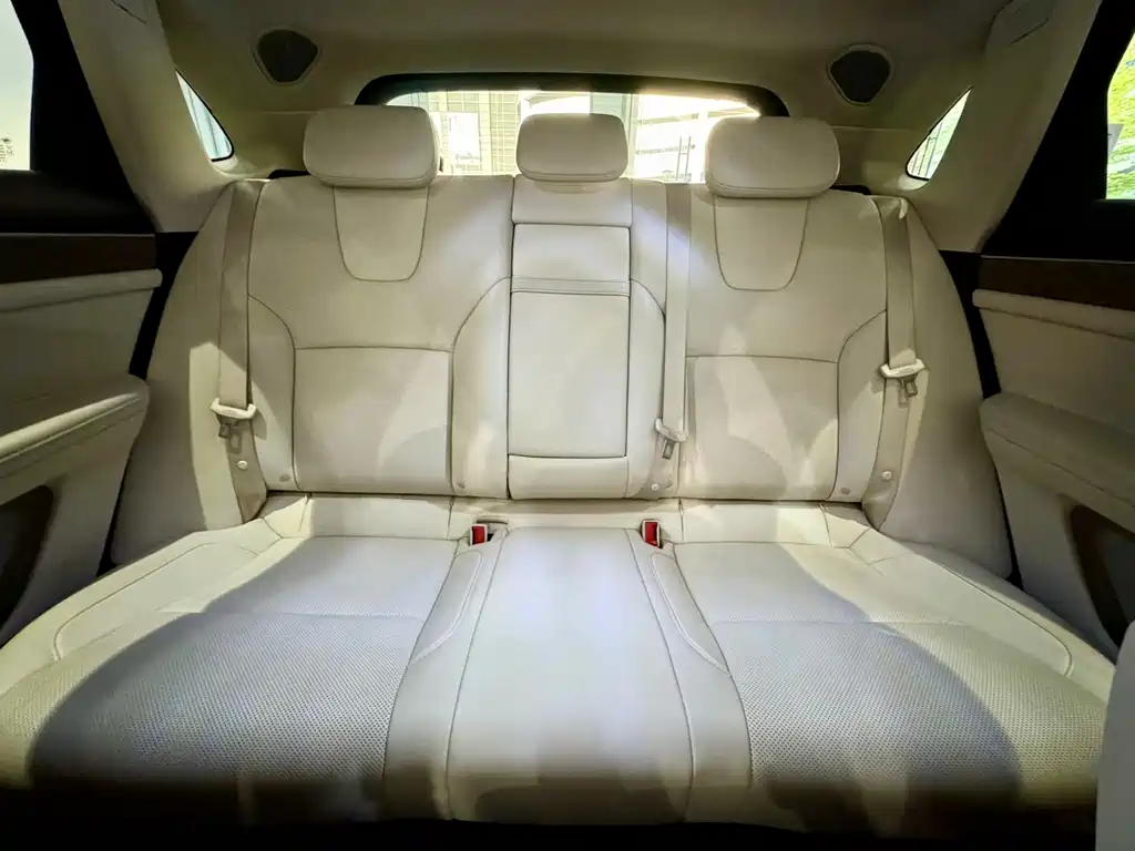 Wenjie M5 2022 extended range four-wheel drive performance version купить на сайте DeffCars