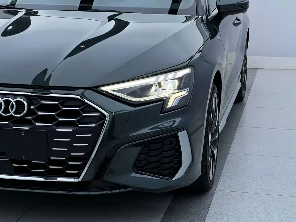 Audi A3 2022 A3L Limousine 35 TFSI Fashionable and Sporty купить на сайте DeffCars