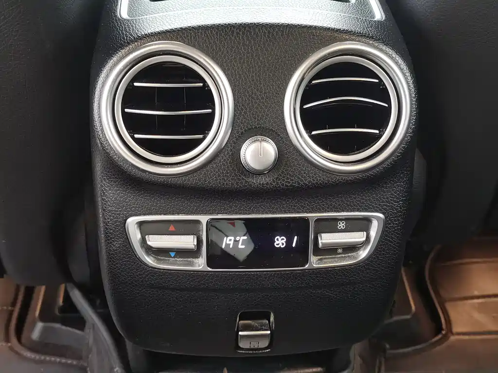 Mercedes-Benz GLC 2022 facelift GLC 300 L 4MATIC Dynamic Edition купить на сайте DeffCars