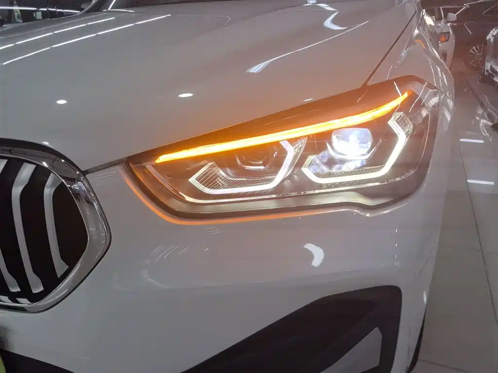 BMW X1 2022 facelift xDrive25Li exclusive model купить на сайте DeffCars