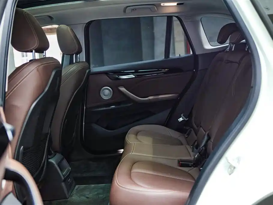 BMW X1 2022 sDrive20Li Fashion Model купить на сайте DeffCars