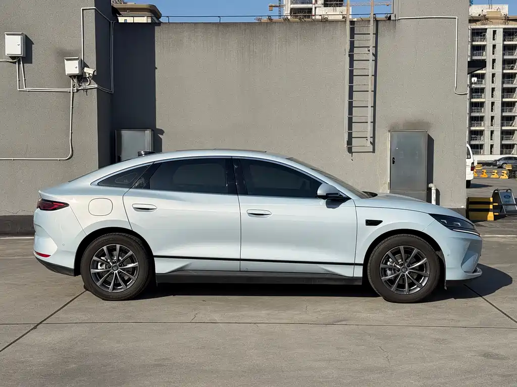 Qin L 2025 EV 545KM transcendent model купить на сайте DeffCars