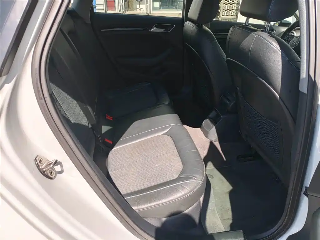 Audi A3 2017 Sportback 35 TFSI Fashion купить на сайте DeffCars