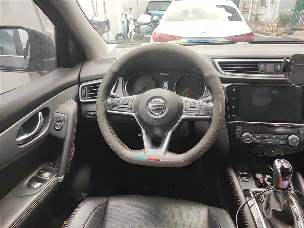 Qashqai 2022 2.0L CVT XV Prem Deluxe Edition купить на сайте DeffCars