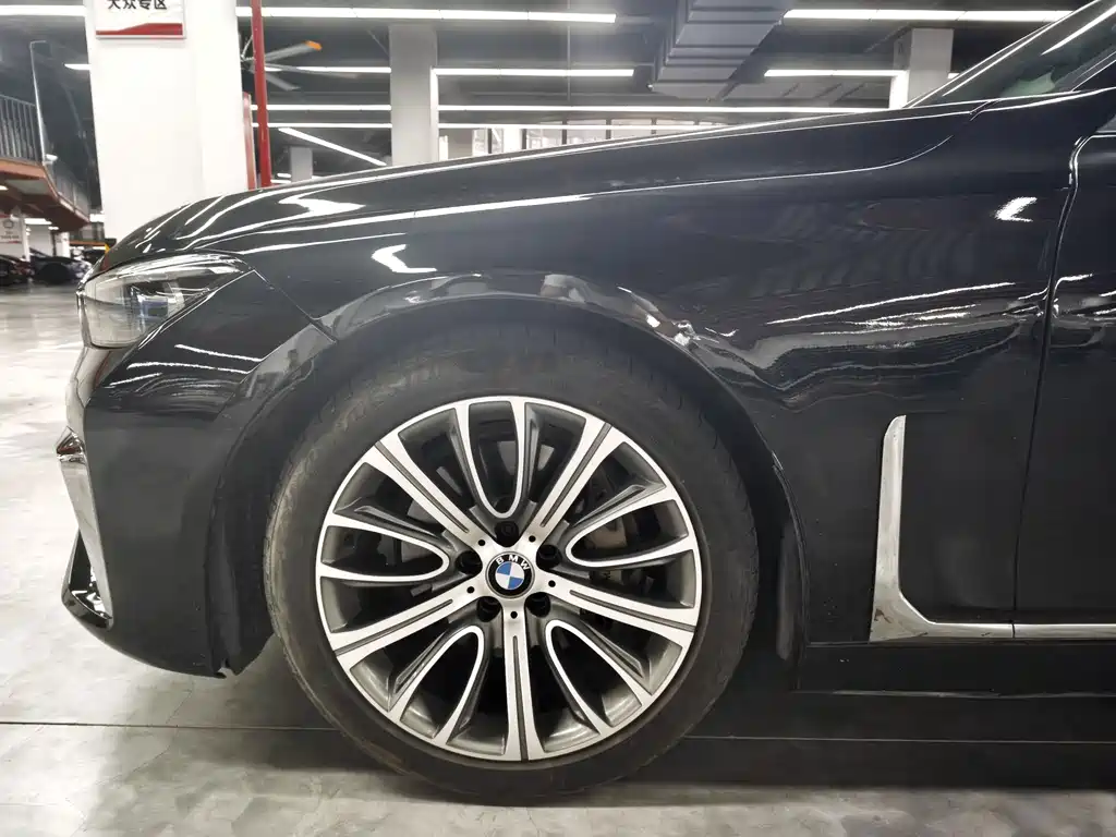 BMW 7 Series 2016 740Li Leading Model купить на сайте DeffCars