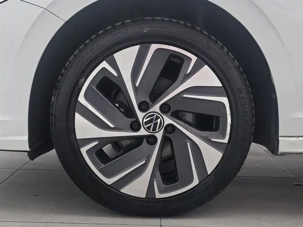 Bora 2023 model 200TSI DSG Yuexing PRO version купить на сайте DeffCars
