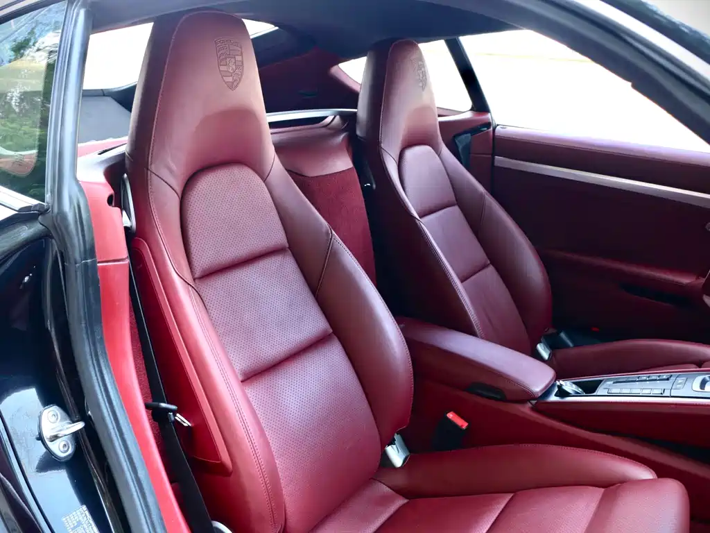Porsche 718 2018 Cayman 2.0T купить на сайте DeffCars